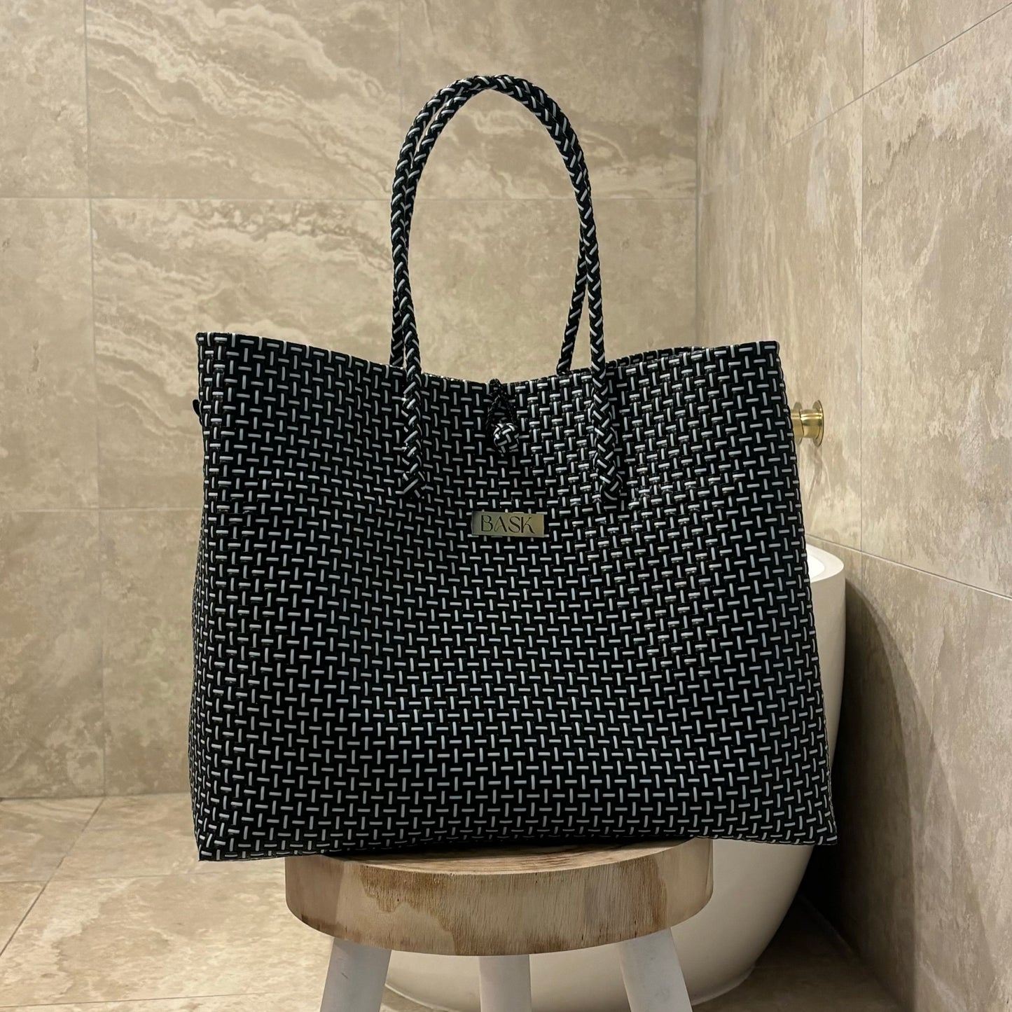 Oversized Bask - Crossroad