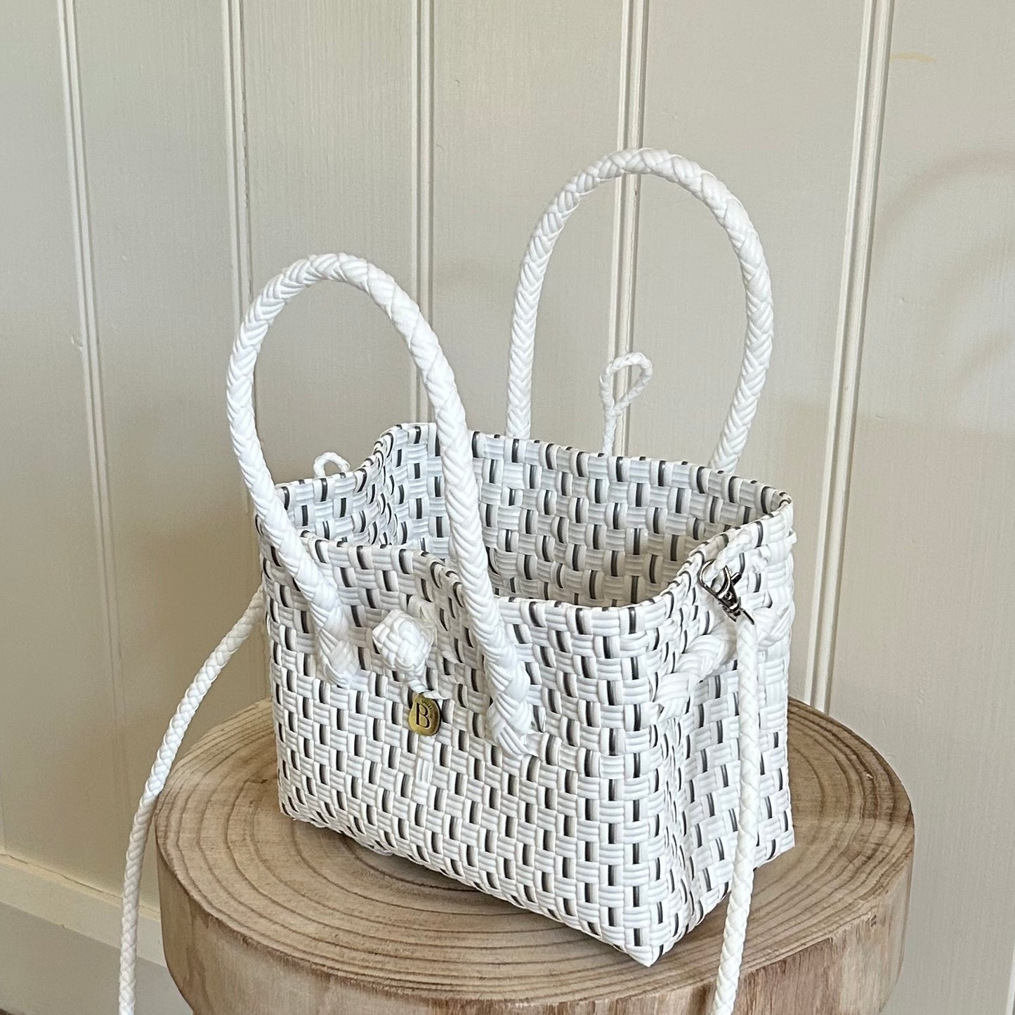 Saddle Bask - Main Street