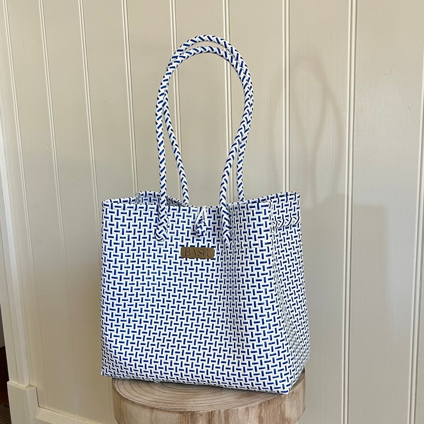 Hybrid Bask - Santorini