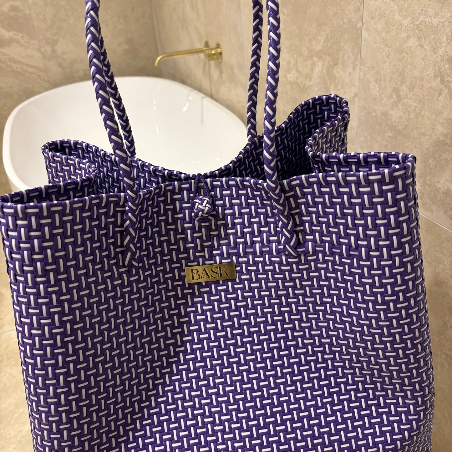 Oversized Bask - Velvet Spritz